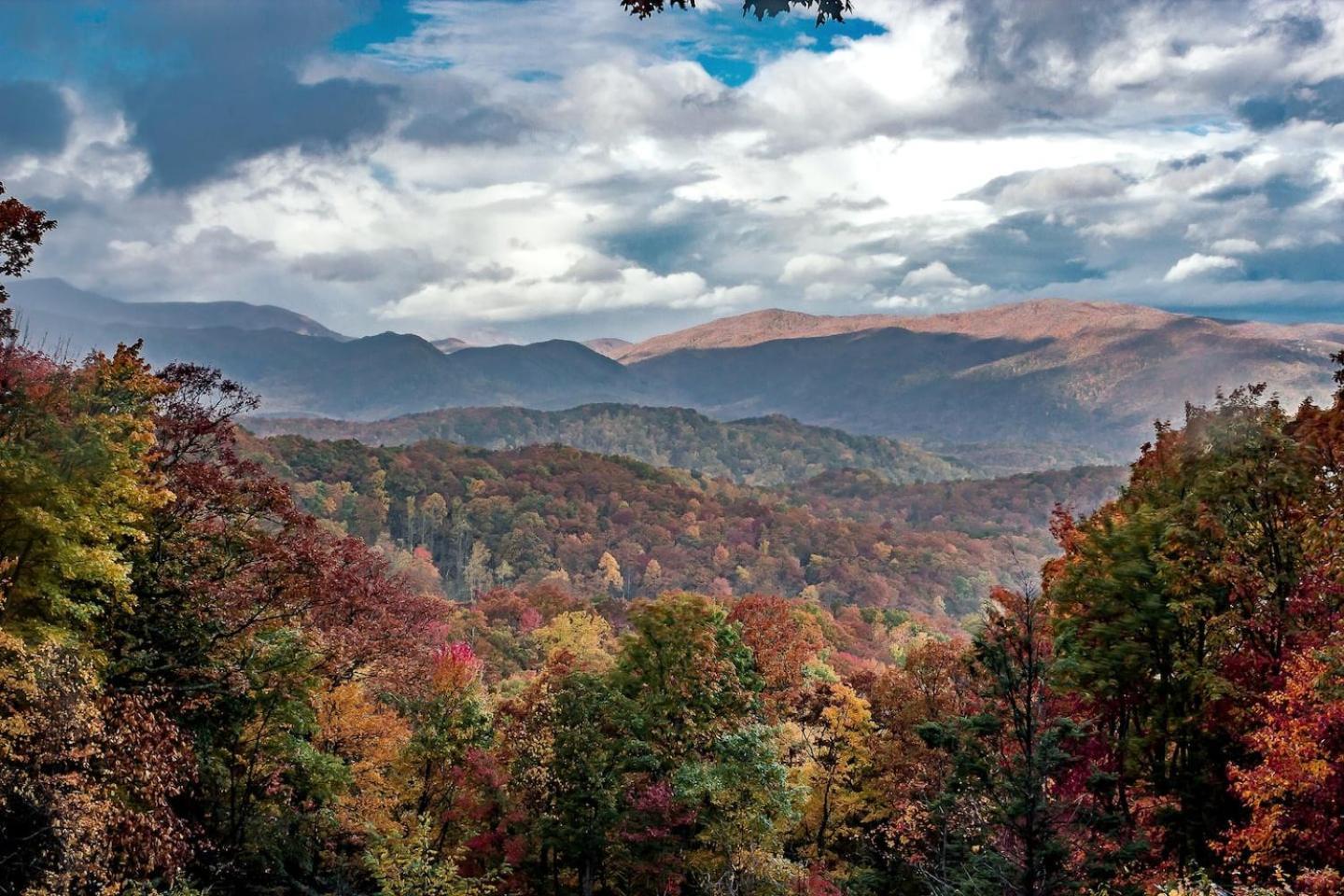 Views I Mins To Dollywood I Hot Tub I Pool Table Villa Sevierville Exterior photo